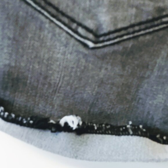 Harlow-Sophia Black Denim Cuff Shorts - Picture 8 of 8